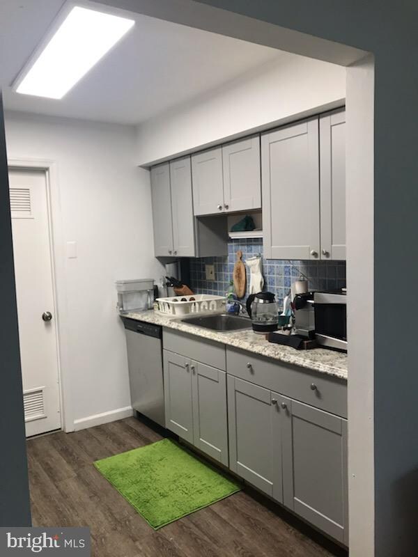 31 Sassafras Ln, Monmouth Junction, NJ 08852 - photo 3