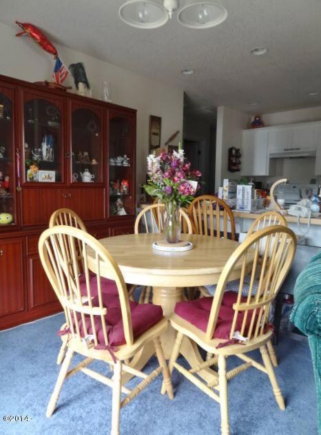 493 SE Neptune Ave, Lincoln City, OR 97367 - photo 5