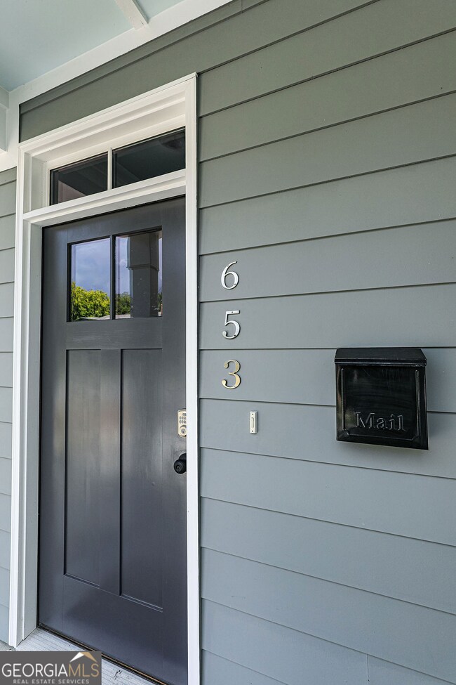 653 Seiler Ave, Savannah, GA 31401 - photo 7