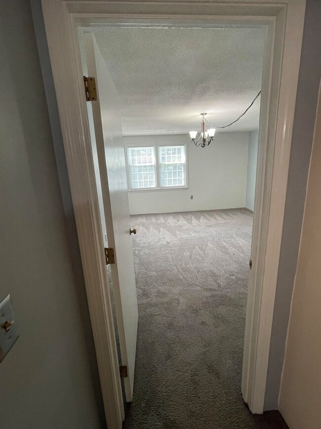 148 Cannongate Rd unit 3, Nashua, NH 03063 - photo 7