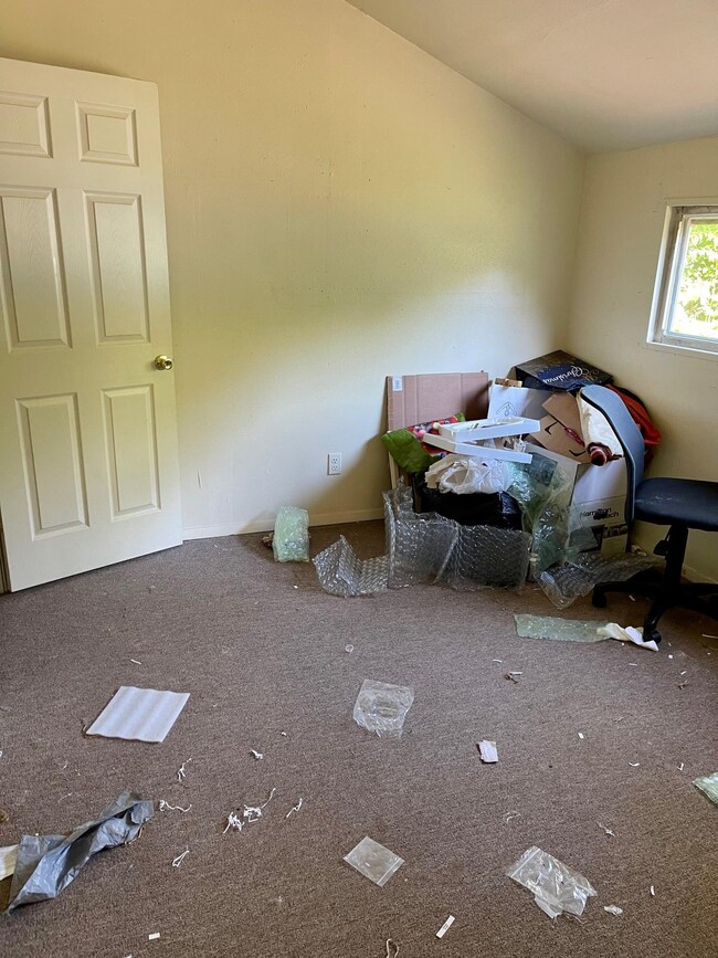 828 Hickam Dr, Wake Village, TX 75501 - photo 7