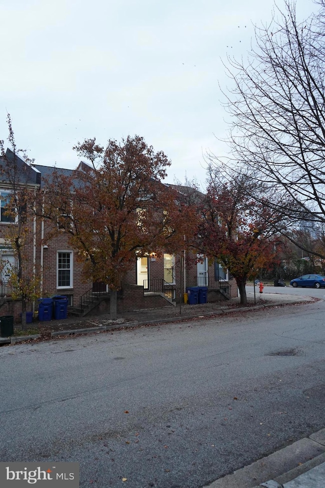 802 W Barre St, Baltimore, MD 21230 - photo 4