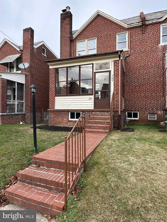 107 W 38th St, Wilmington, DE 19802 - photo 2