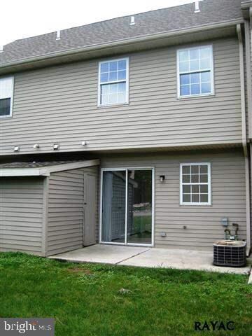 103 Orchard Ln unit 19, Hanover, PA 17331 - photo 2