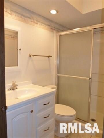 1815 N Logan St, Lincoln, IL 62656 - photo 7