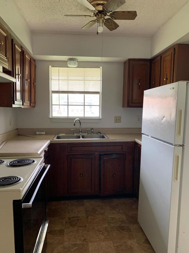 209 Lawler Ave unit D, Long Beach, MS 39560 - photo 7