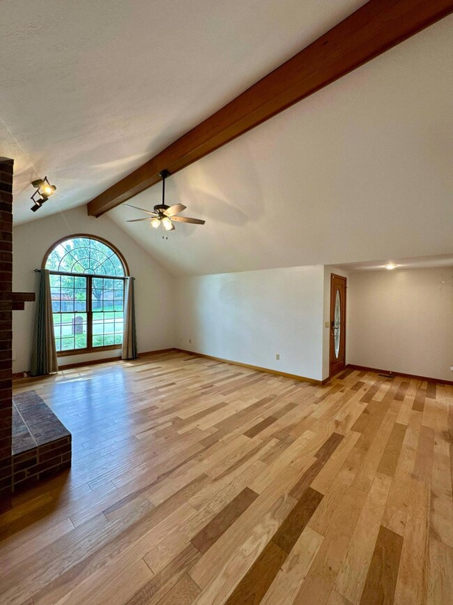 905 Park St, Nixa, MO 65714 - photo 6