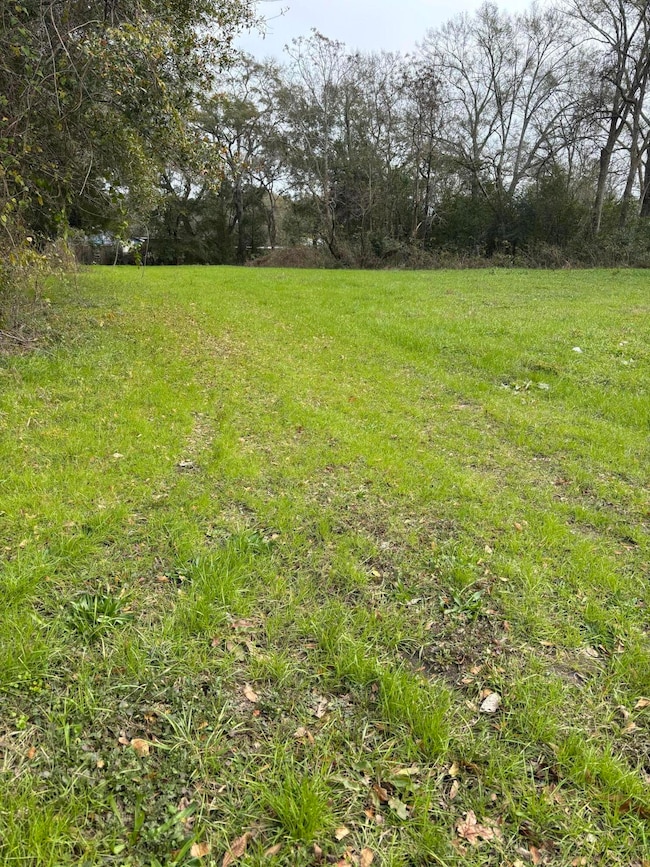 823 Edgar St, McComb, MS 39648 - photo 3