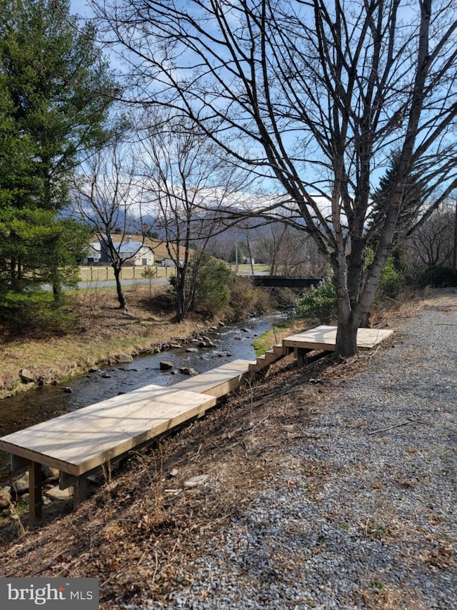 5865 Gooney Manor Loop, Bentonville, VA 22610 - photo 4