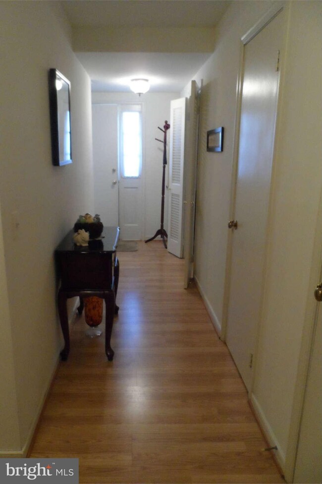 168 A Leeds Court We, Warrenton, VA 20186 - photo 4