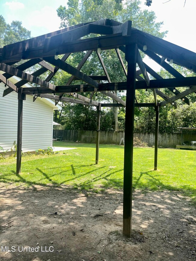 AD236B79-F07F-4AED-A572-D061E9B6F6F0