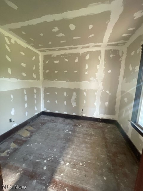 1663 E 33rd St, Lorain, OH 44055 - photo 6