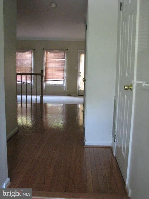9322 Breamore Ct, Laurel, MD 20723 - photo 5