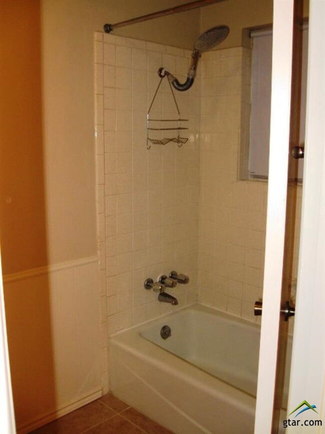 4402 Heather Ln, Tyler, TX 75703 - photo 7