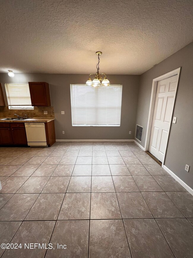 1412 Old Middleburg Rd N, Jacksonville, FL 32210 - photo 7