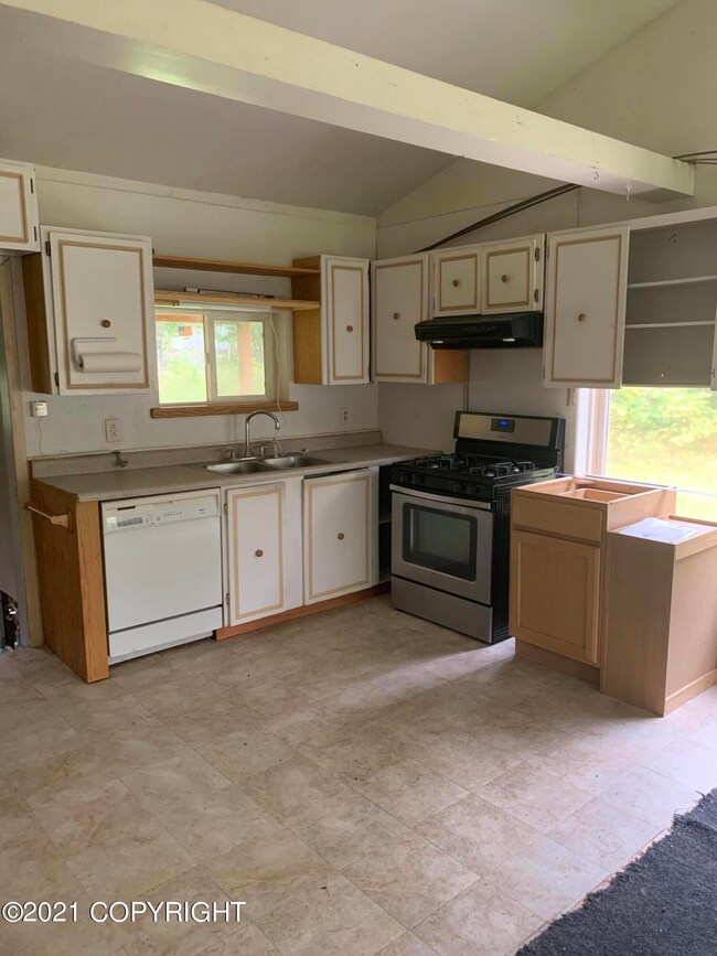 16300 E Bohman Way, Palmer, AK 99645 - photo 4