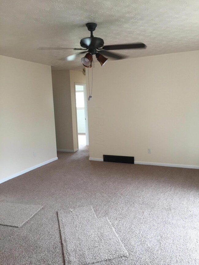 1680 Riverbend Rd unit 682, Columbus, OH 43223 - photo 4