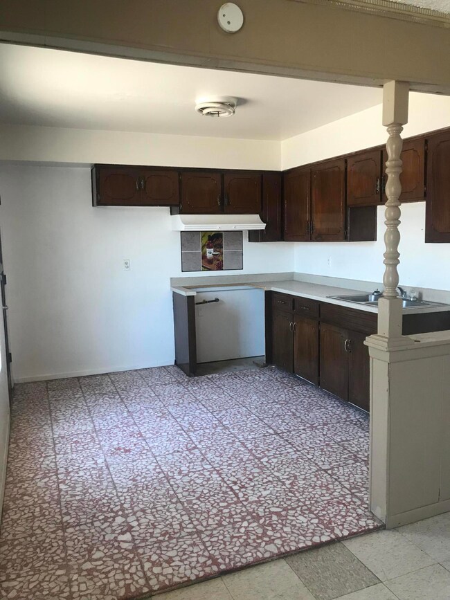 7828 West Dr unit A, El Paso, TX 79915 - photo 4