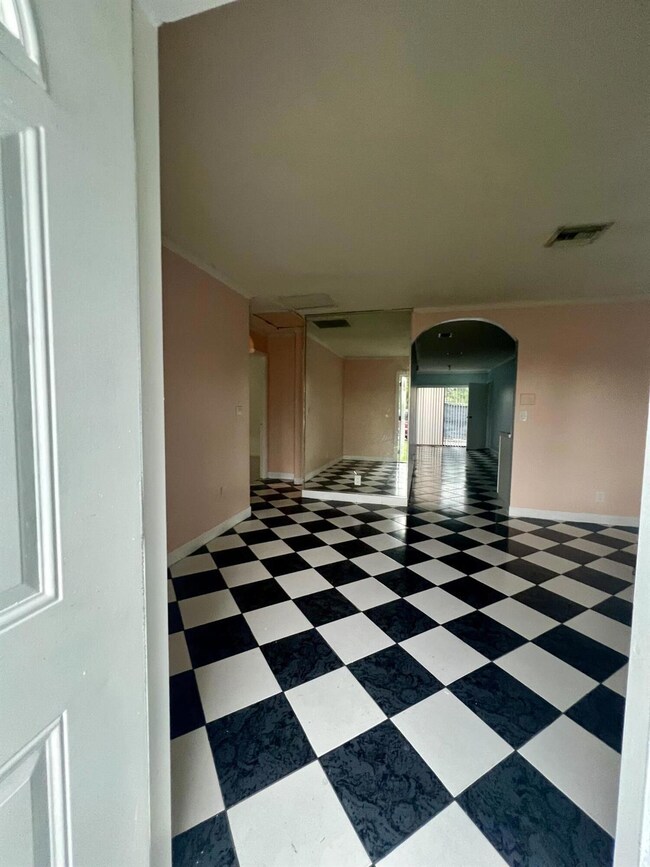 4928 Pimlico Ct, West Palm Beach, FL 33415 - photo 7