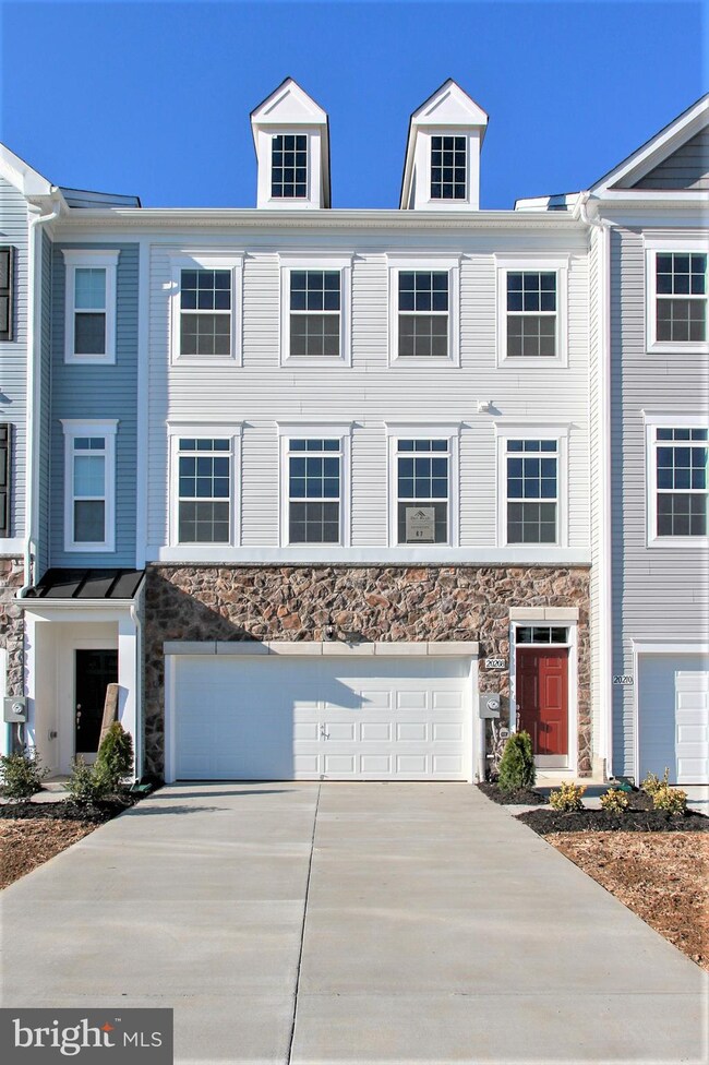 20208 Capital Ln, Hagerstown, MD 21742 - photo 2