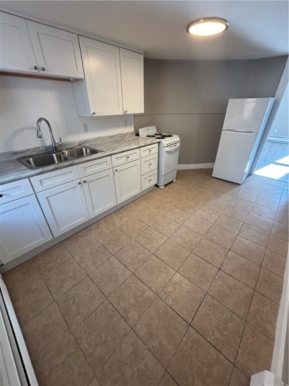 780 Main St, West Warwick, RI 02893 - photo 2