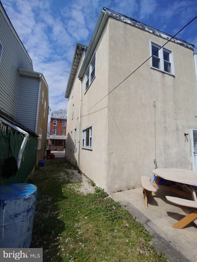 210 Walnut St, Norristown, PA 19401 - photo 4