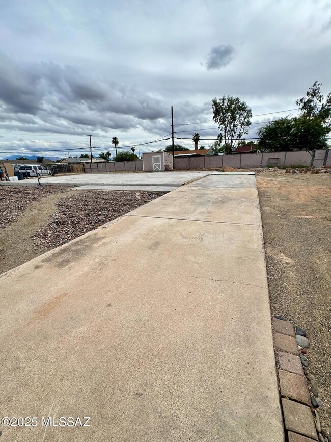 3241 S Capri Cir unit 19, Tucson, AZ 85713 - photo 5