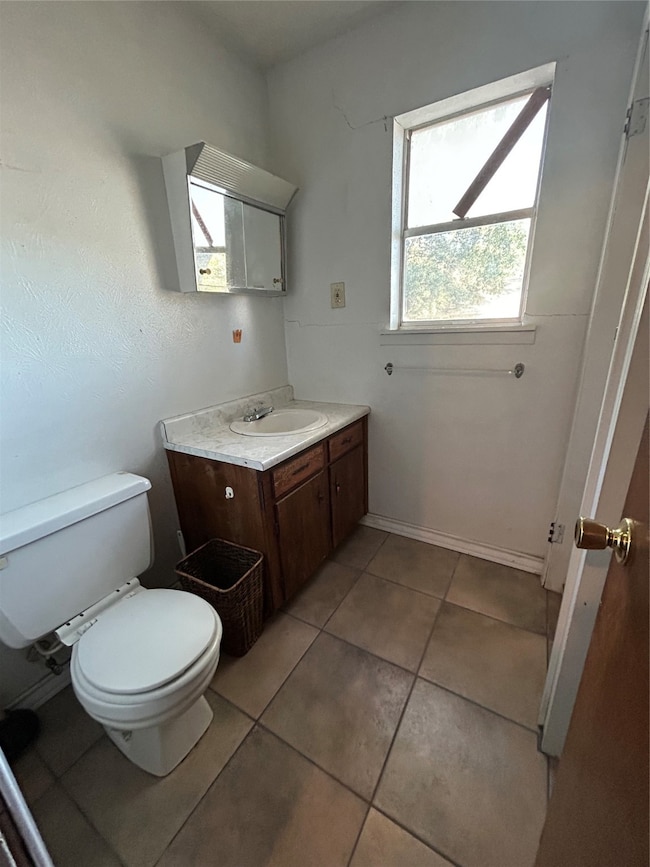 411 E Grand Ave, Comanche, TX 76442 - photo 7