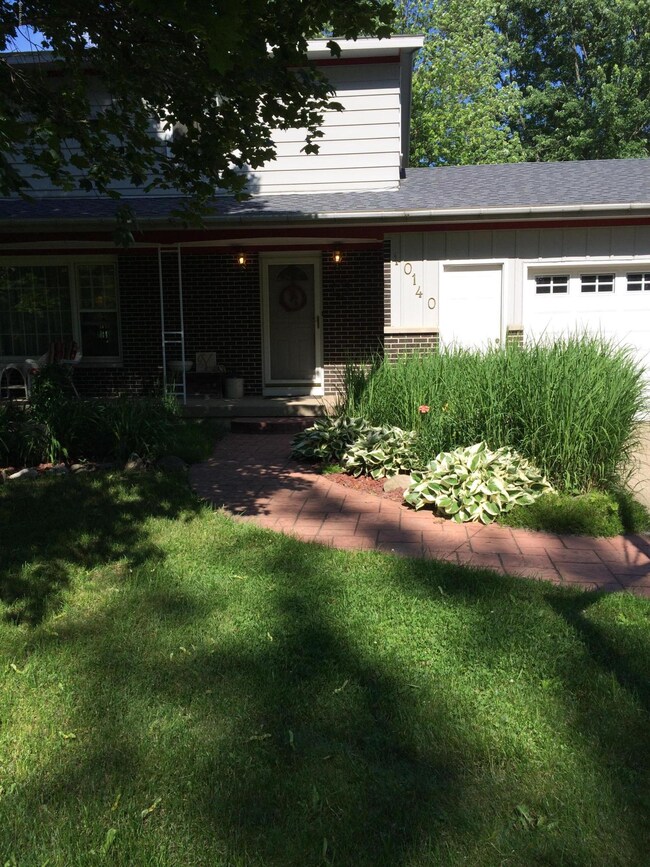 10140 Clyde Park Ave SW, Byron Center, MI 49315 - photo 3
