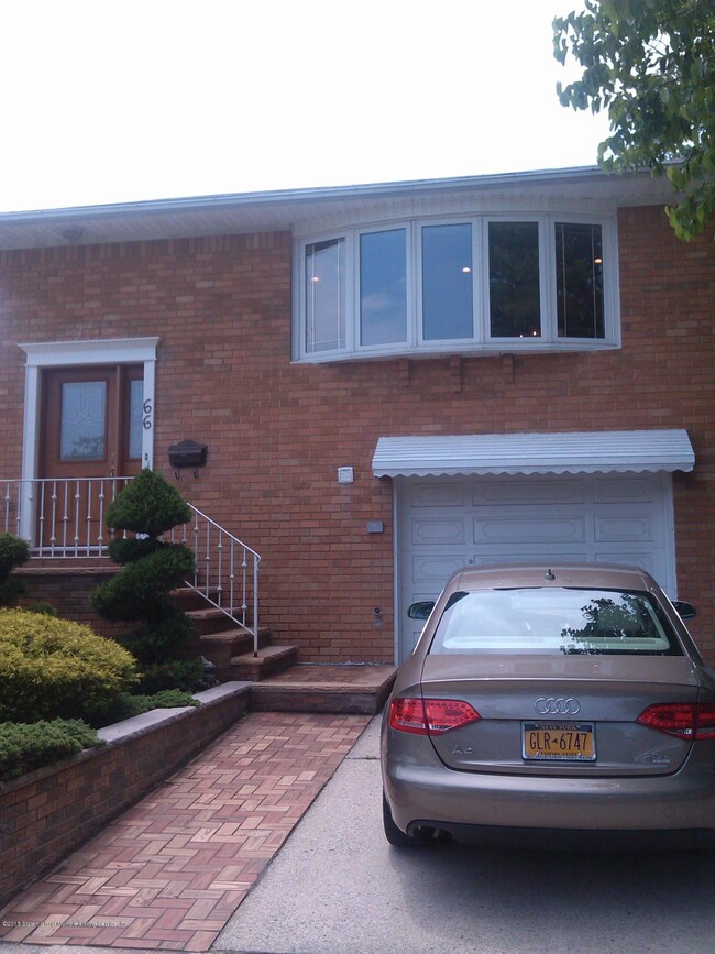 66 Woodlawn Ave, Staten Island, NY 10305 - photo 2
