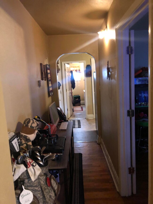hallway apt d