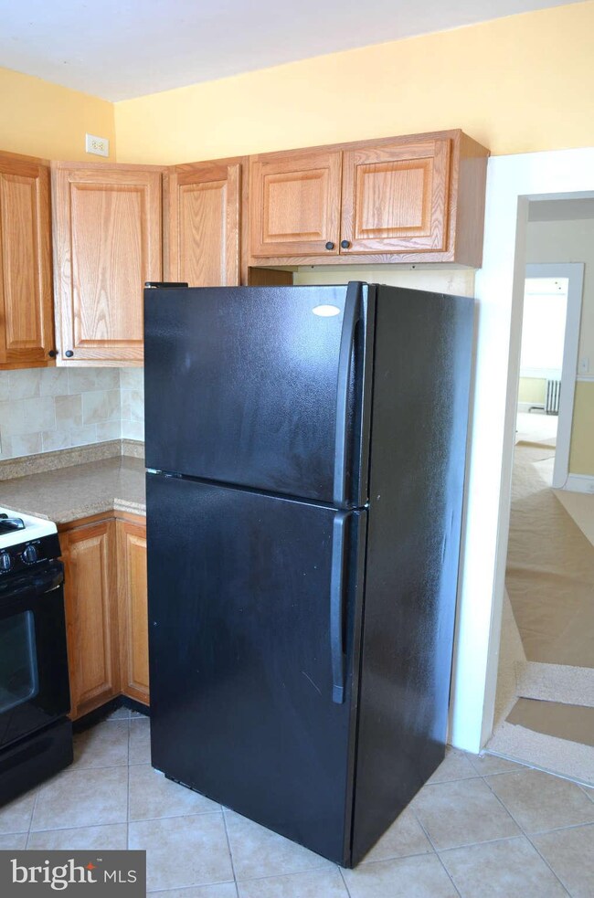 3716 Gelston Dr, Baltimore, MD 21229 - photo 4