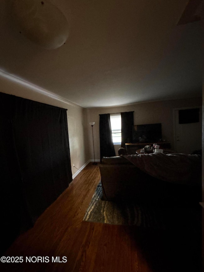 326 Waggoner Blvd, Toledo, OH 43612 - photo 2