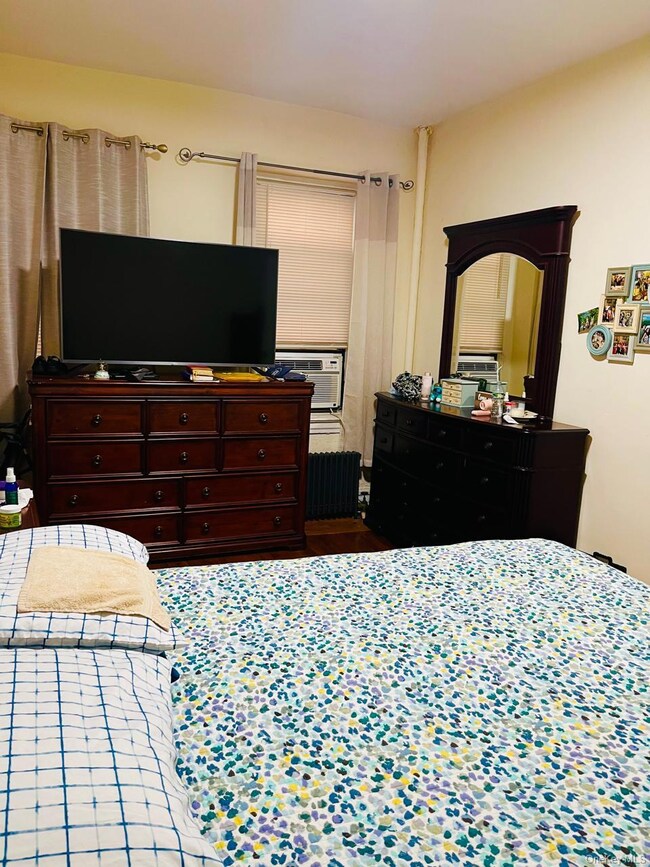 Evergreen Owners unit 1D, Jackson Heights, NY 11372 - photo 3