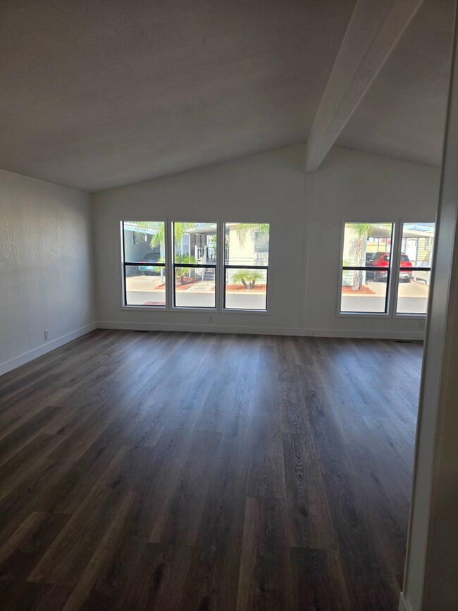 200 W San Bernardino Ave unit 3, Rialto, CA 92376 - photo 6