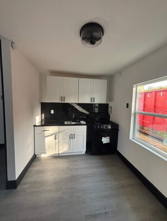 7213 Moline St unit 1, Houston, TX 77087 - photo 4