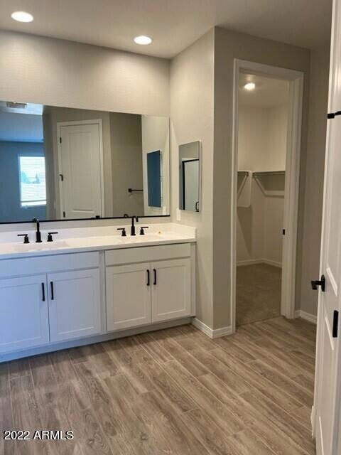 Lot 87A - Mstr bath