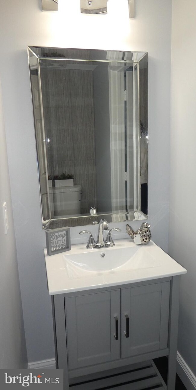 3791 Eightpenny Ln, Bowie, MD 20716 - photo 4