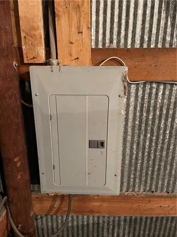Distribution Panel-NW Inside Corner-Image 1