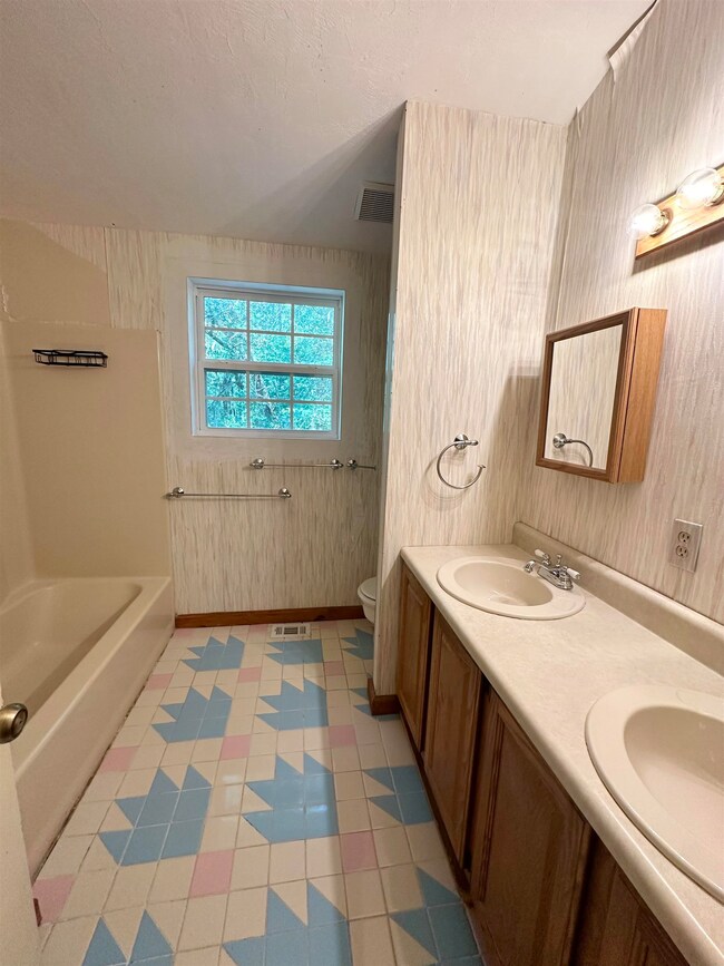 256 Wildflower Ln, Crawfordville, FL 32327 - photo 7