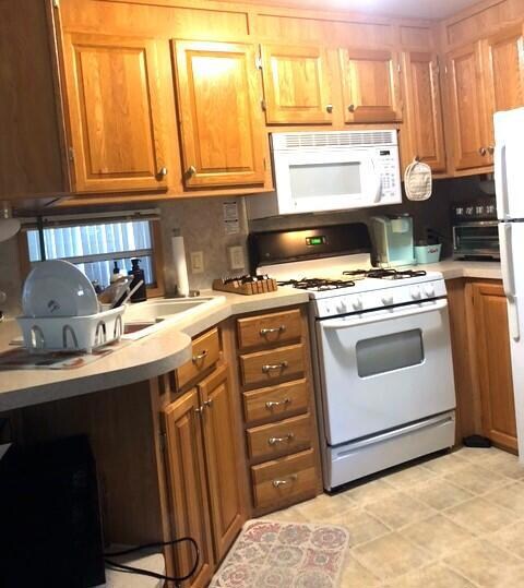 3 Old Orchard Rd unit L20, Old Orchard Beach, ME 04064 - photo 4