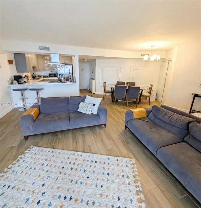 Wilshire Condominium unit 708W, Miami, FL 33179 - photo 3