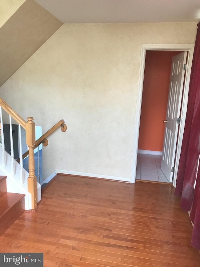 46870 Graham Cove Square, Sterling, VA 20165 - photo 3