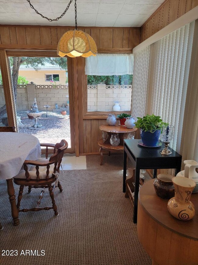 4761 AZ room