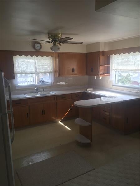 Kitchen large enough for a ceiling fan!  Updated v