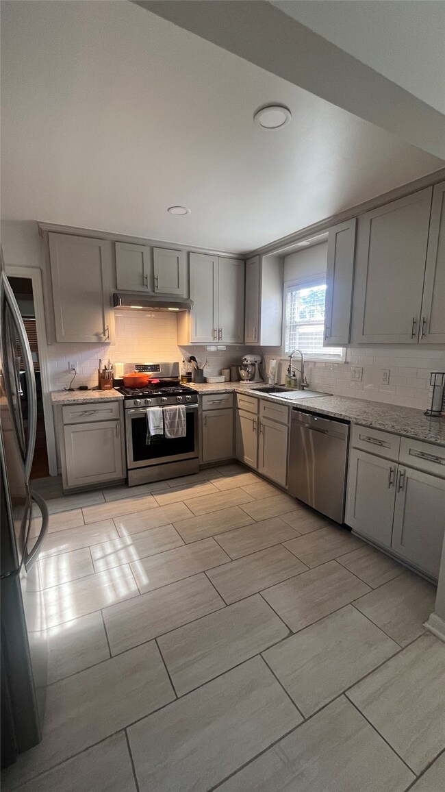 1605 Lamonte Ln, Houston, TX 77018 - photo 7