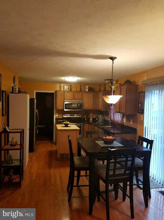 13320 Burleigh St, Upper Marlboro, MD 20774 - photo 4