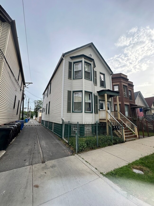 713 W 48th St, Chicago, IL 60609 - photo 3