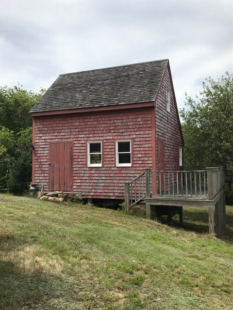 Charming little red barn!