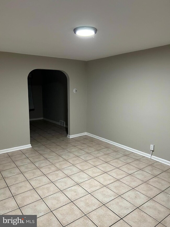 1537 Norris St, Camden, NJ 08104 - photo 4